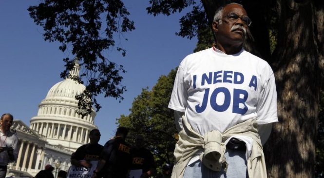 अमेरिकामा बेरोजगार भत्ता दाबी गर्नेको संख्या चार लाख ७३ हजार