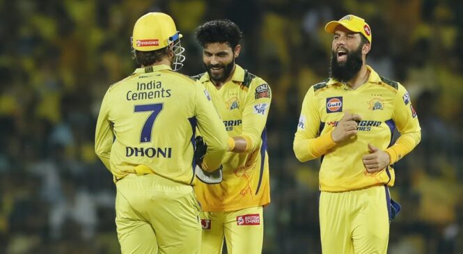 आइपिएल क्रिकेटः गुजरातलाई हराउँदै चेन्नई फाइनलमा