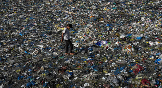 प्लास्टिक प्रदूषण अन्त्य गर्ने विश्वव्यापी समधानका लागि क्यानाडाले राष्ट्रसङ्घीय कार्यक्रमको आयोजना गर्ने