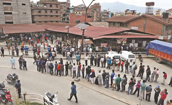 कालीमाटी-बल्खु क्षेत्रका ४० जना तरकारी व्यापारीमा कोरोना संक्रमण