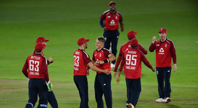 टी-२० क्रिकेटः अस्ट्रेलियामाथि इंग्ल्यान्डको सनसनीपूर्ण जित
