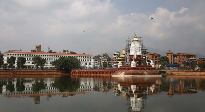 रानीपोखरीको बालगोपालेश्वर मन्दिरमा गजुर प्रतिस्थापन (फोटोफिचर)