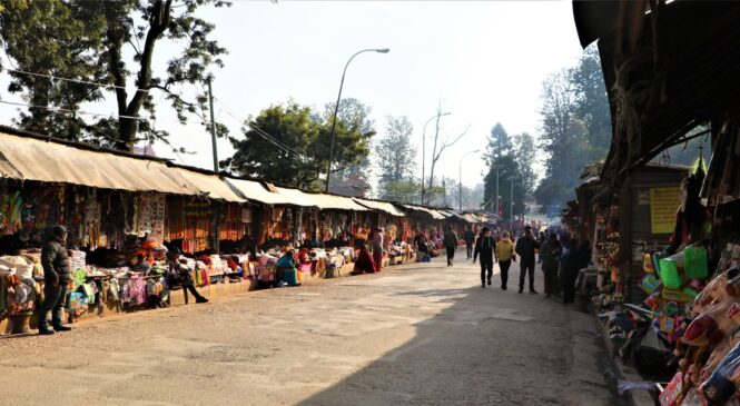 काठमाडौँ महानगरद्वारा पशुपति क्षेत्रका अव्यवस्थित संरचना हटाउन सुरु