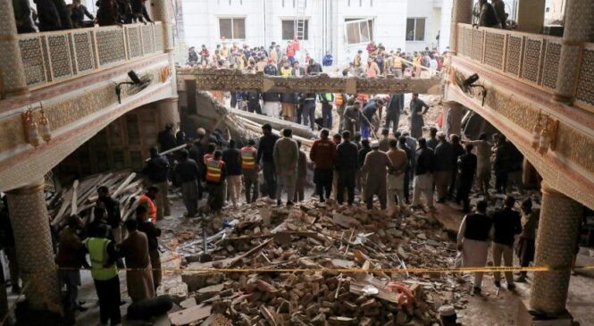 पाकिस्तानको मस्जिदमा भएको विस्फोटमा ९० को मृत्यु, ५० भन्दा बढी घाइते